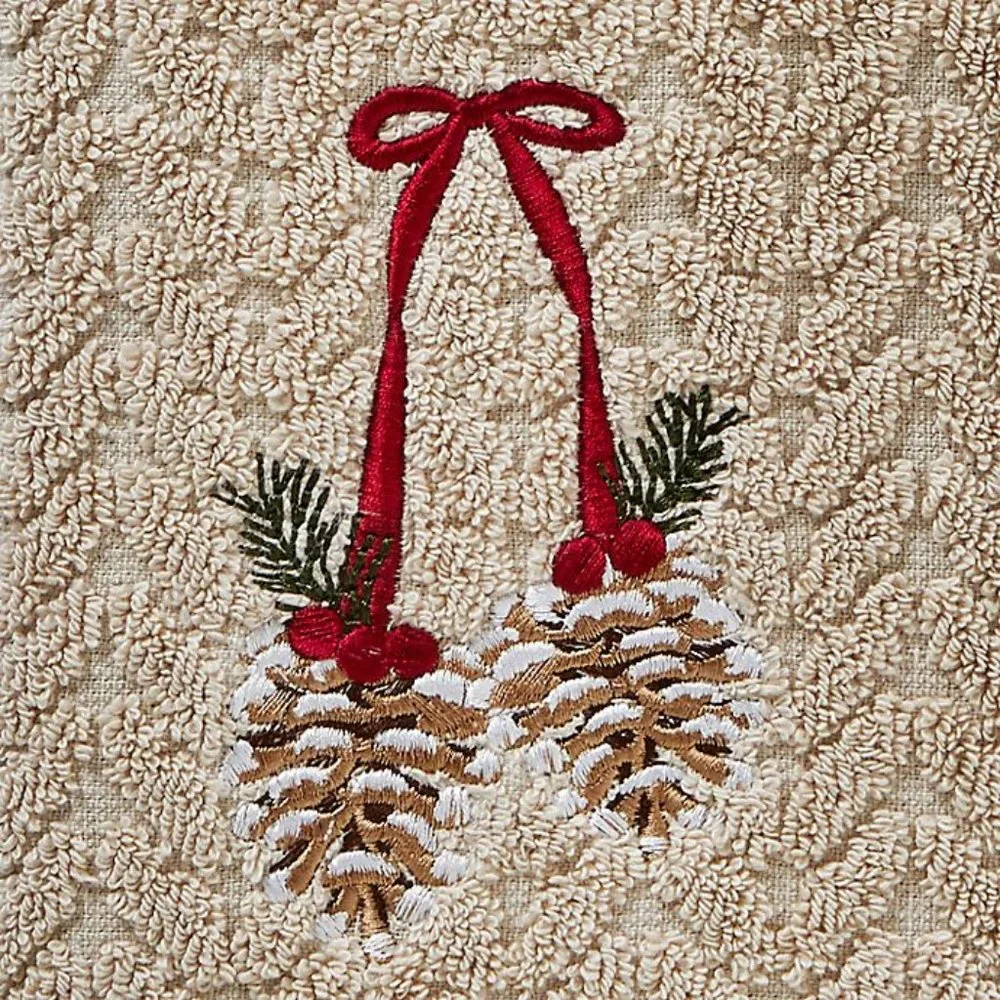 🎄NWT Set/2 Winter Wonderland Christmas Hand Towels Embroidered Winter Pinecones
